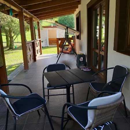 Apartament Biały Nad Stawem Huta Wielka
