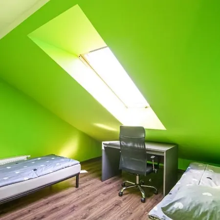 Bialy Nad Stawem Huta Wielka