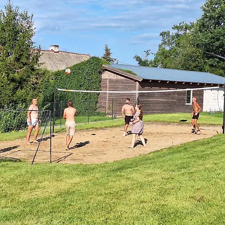 Biały Nad Stawem Apartament Huta Wielka
